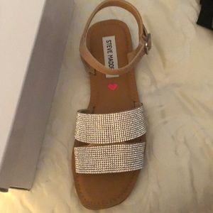 Steve Madden big girls sandal tan with crystals